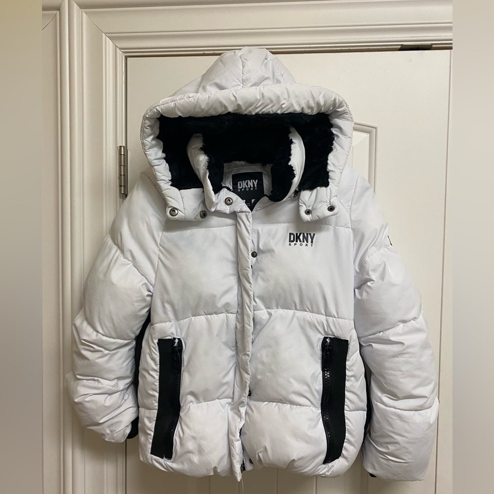 DKNY Kids Puffer Coat in White and Black Lg